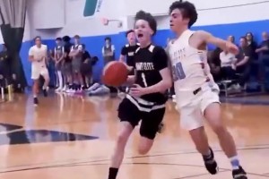 太欲啦姐姐，退役女篮 “许诺”这黑丝大长腿谁顶得住啊？